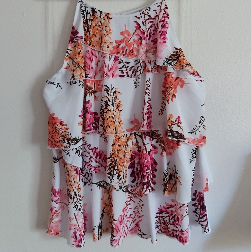 Worthington ruffle tank - size xl - gently used